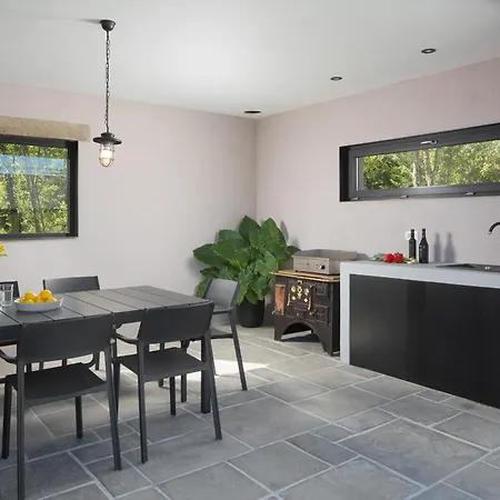Mons Caldera For 10 People With 40 M2 Infinity Heated Pool & Kids Playground Villa
