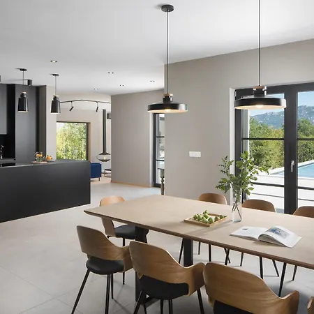 Mons Caldera For 10 People With 40 M2 Infinity Heated Pool & Kids Playground Villa *